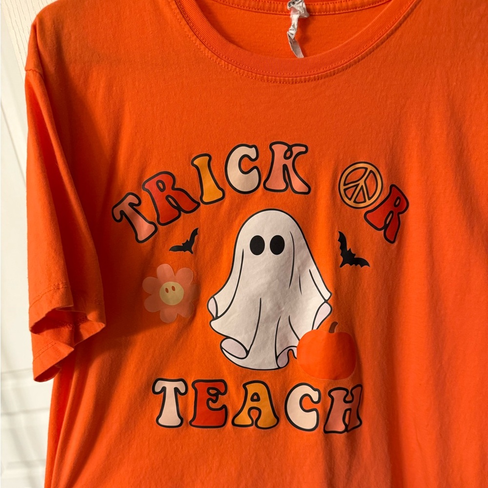 Orange Halloween Teacher  T-Shirt